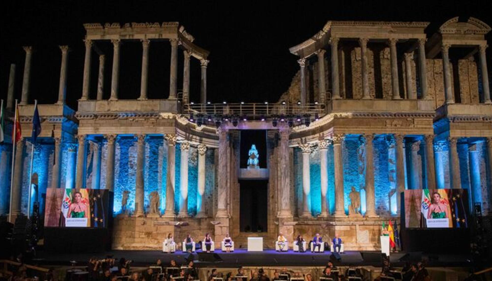 Teatro romano Mérida entrega medallas 2025